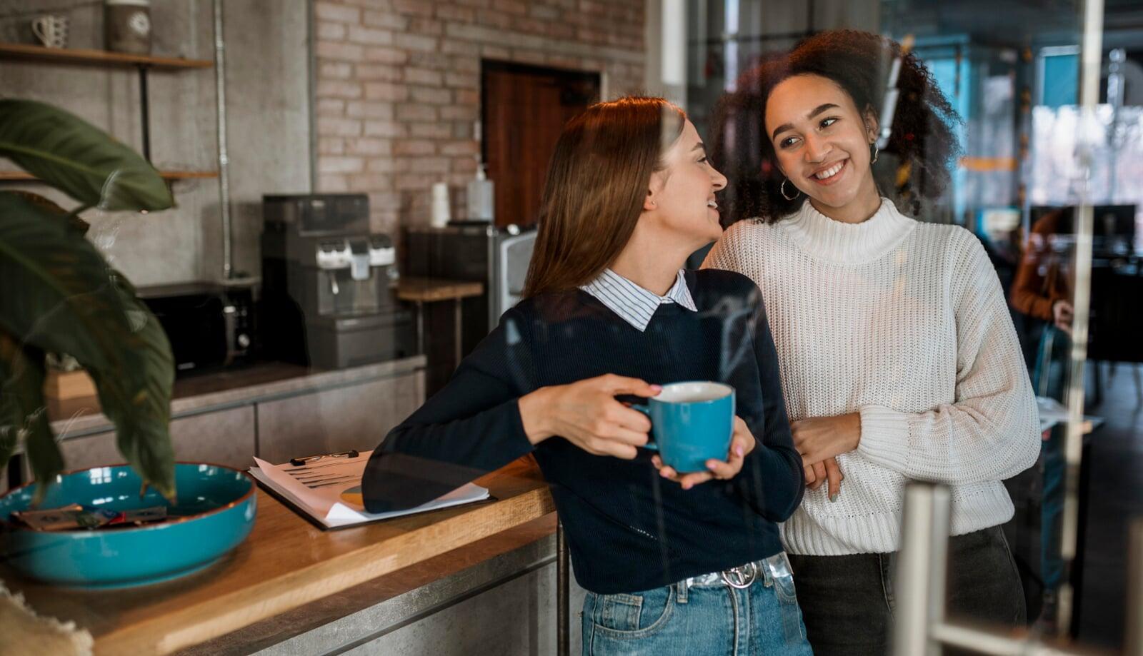 Customers connecting at a cafe